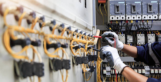 Professional Electrician technician working in Bovina, TX